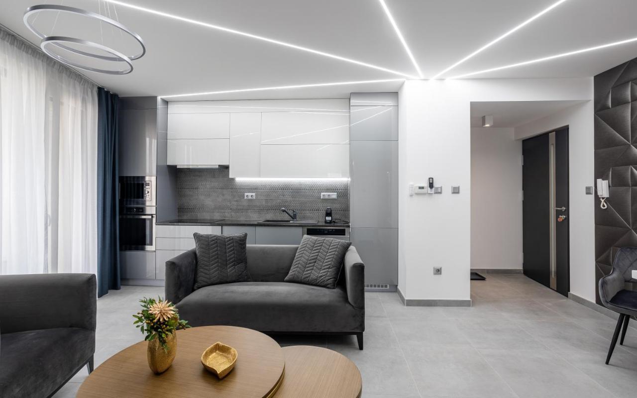 Avand Apartments Debrecen Extérieur photo